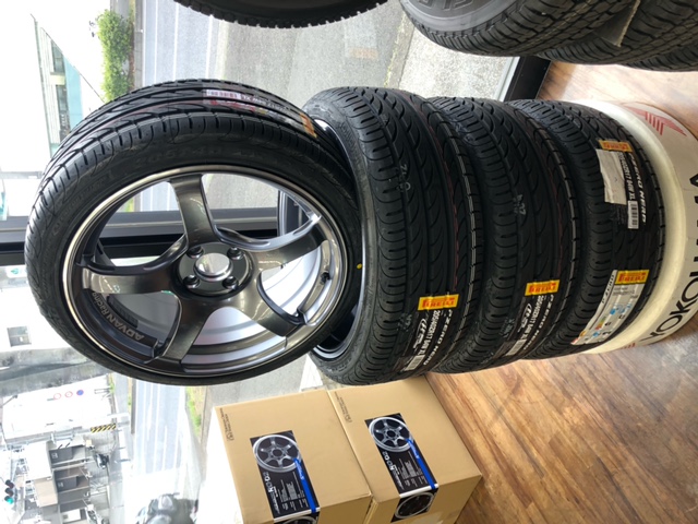 ADVAN Racing TC-4