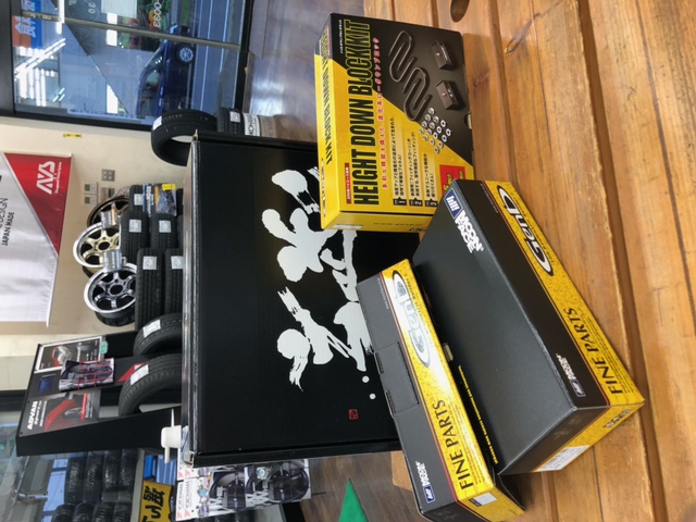 ハイエースローダウン