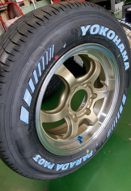 ADVAN Racing RG-D2 for HIACE 取り付け準備完了！