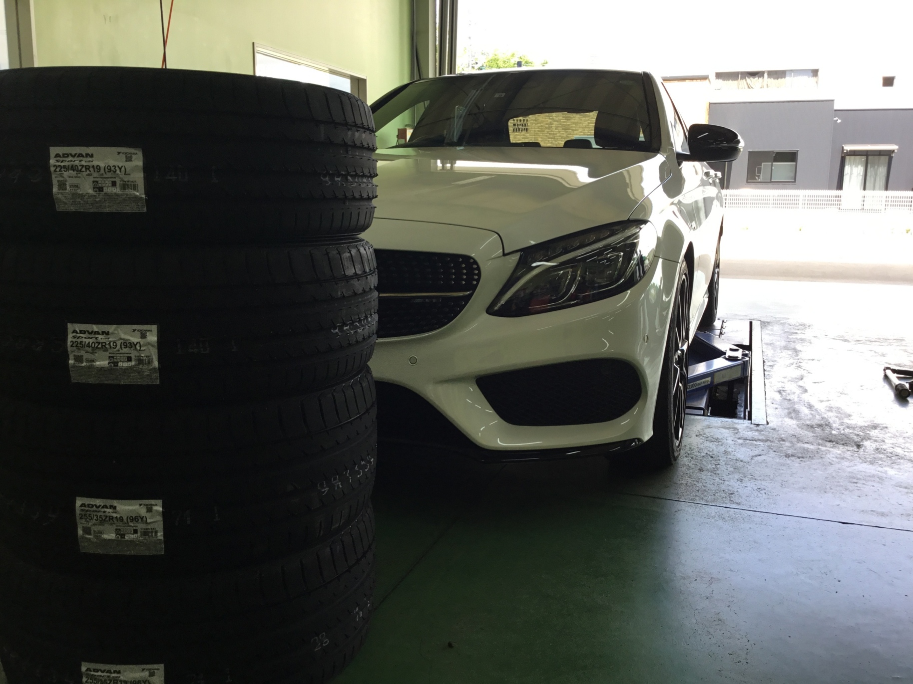 ADVAN Sport V105装着