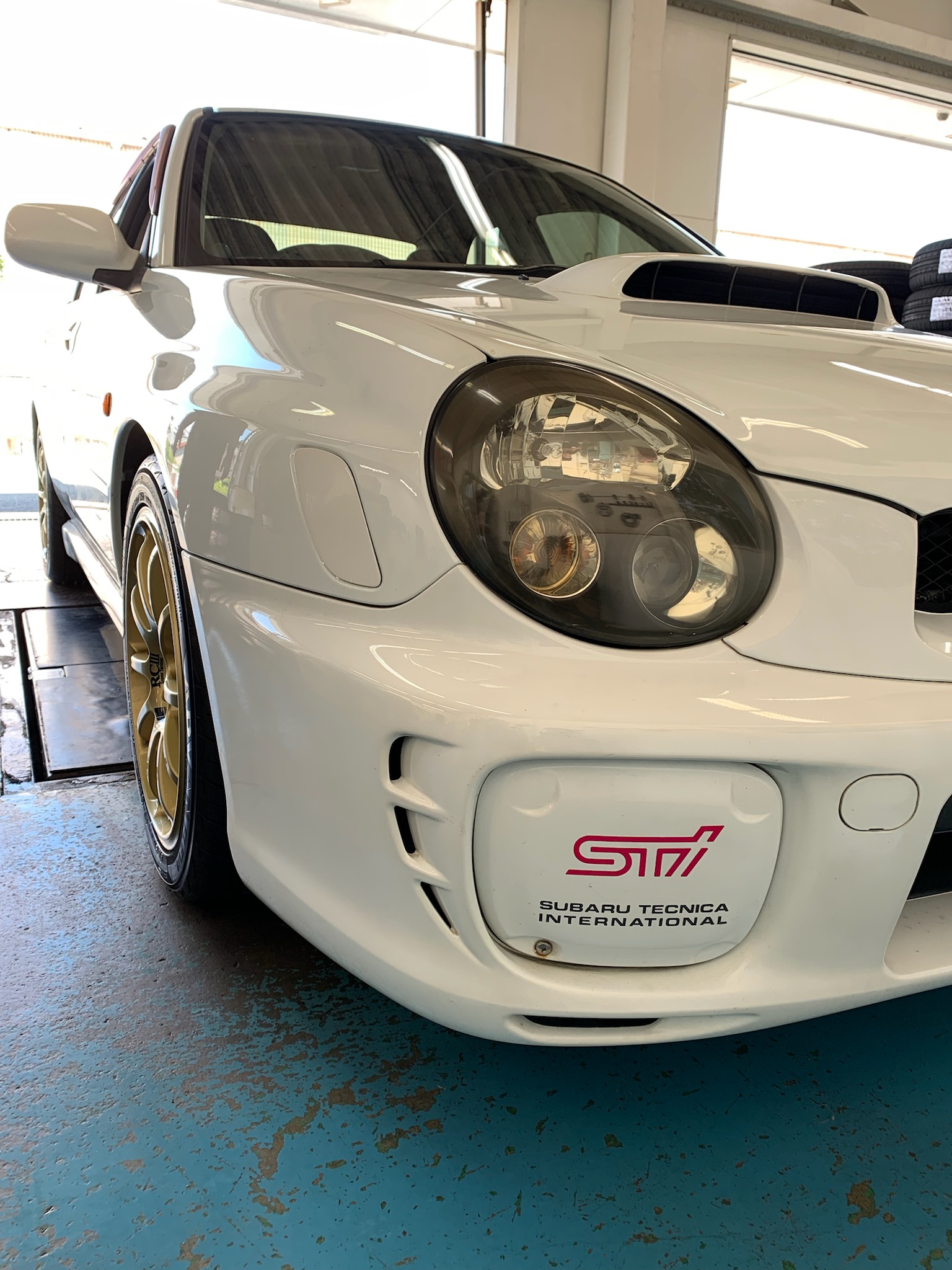 インプレッサ&times;ADVAN Racing ＲＣⅢ&times;ADVAN　FLEVA　V701