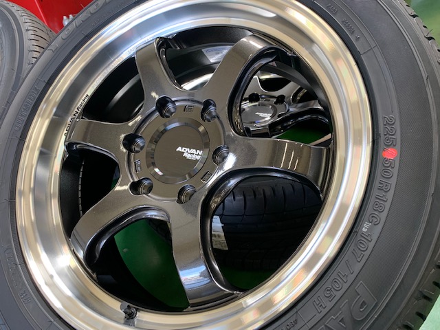 ADVAN Racing RG-D2 for HIACE 取り付け準備完了！