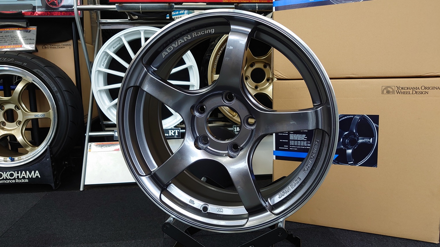 ADVAN Racing TC-4 16inch GMR色 入荷です