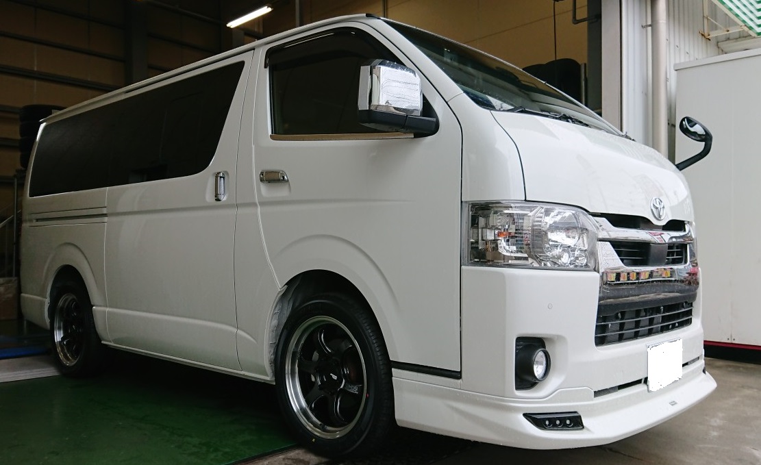 ADVAN Racing RG-D2 x ハイエース