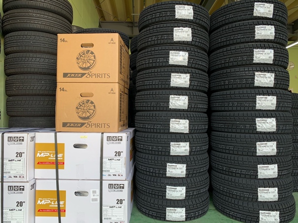 続々入荷中！