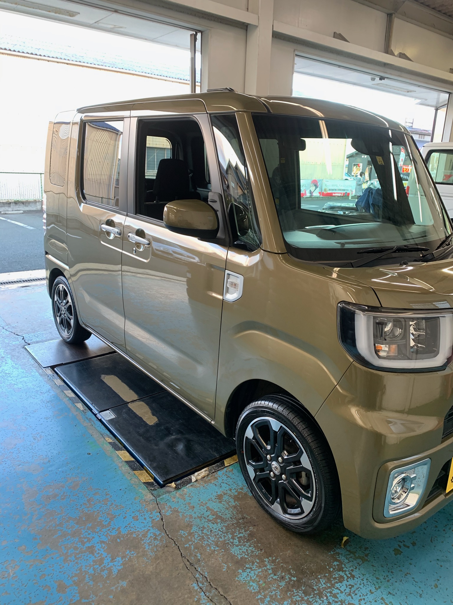 ピクシス&times;BluEarth RV-02CK