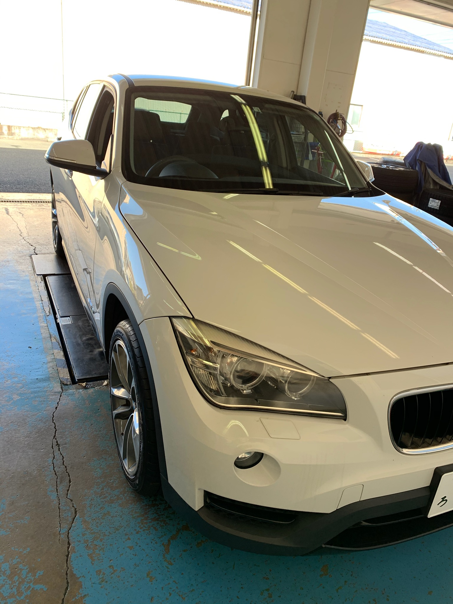 BMW&times;ADVAN sport v105