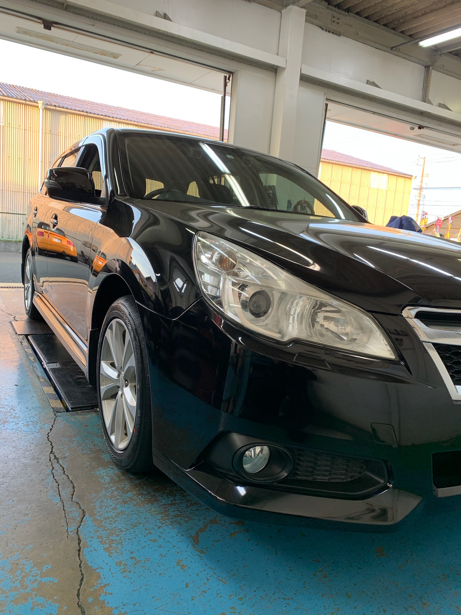 レガシィ&times;ADVAN ｄB　V552
