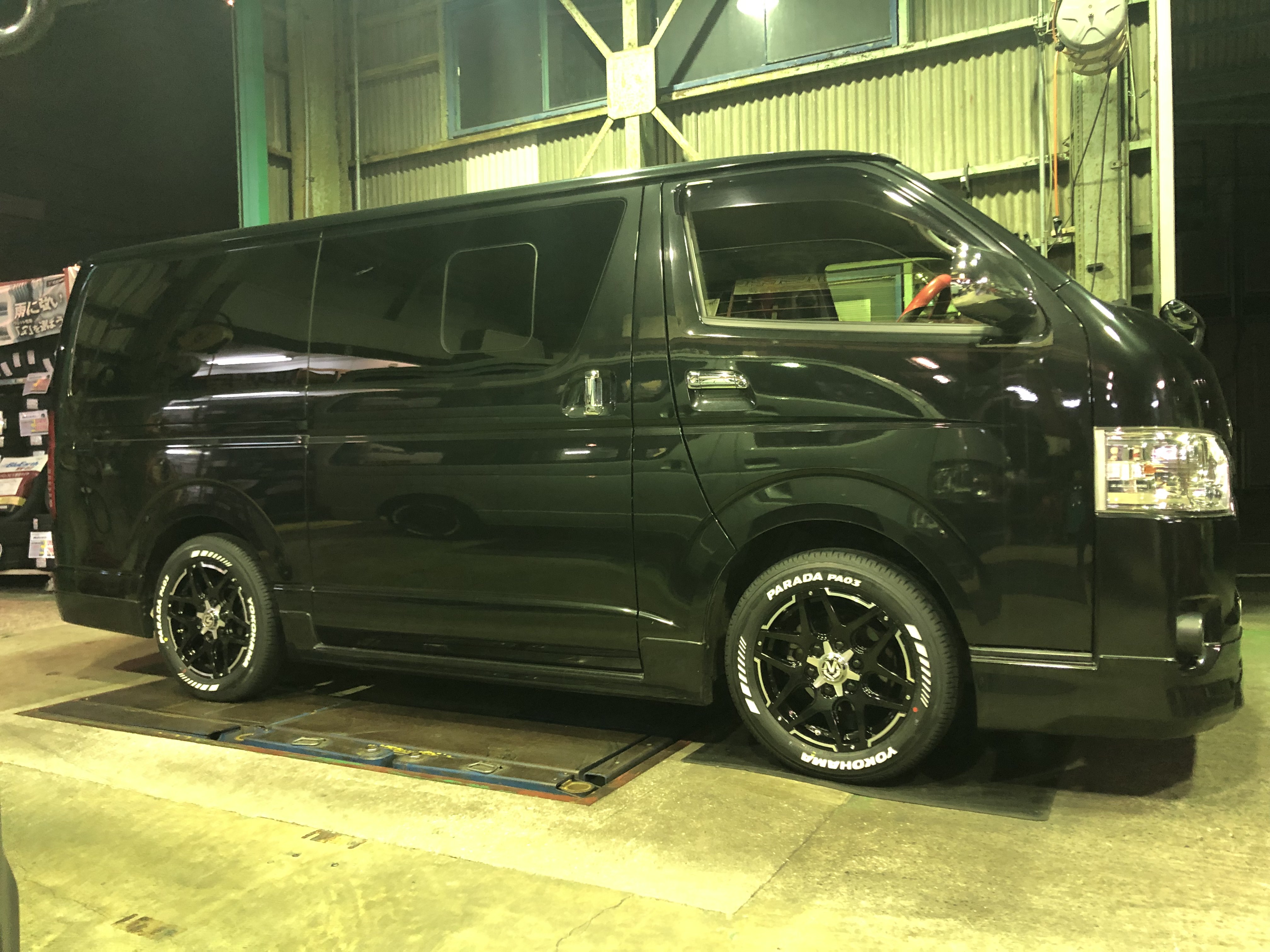 トヨタ　ハイエース