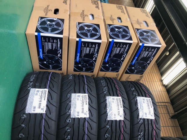 ADVAN Racing　TC-4