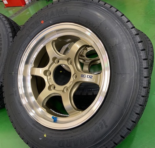 ADVAN Racing RG-D2 for HIACE 取り付け準備完了！