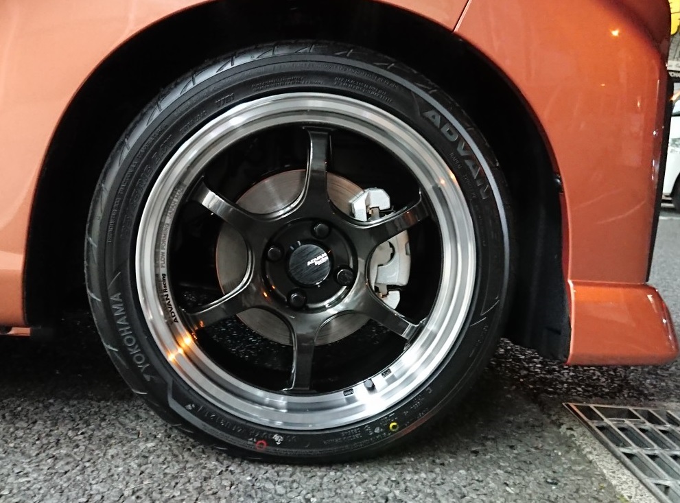 ADVAN Racing RG-D2 x トヨタ ルーミー