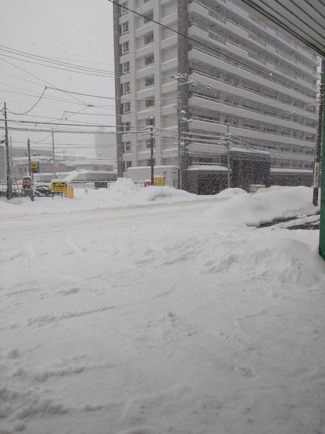 イベント最終日は･･･雪。