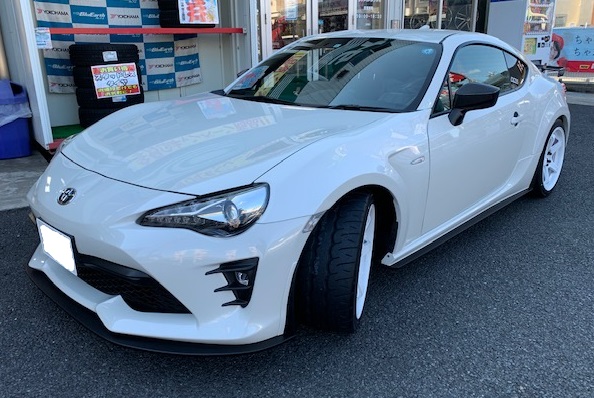 ADVAN NEOVA AD09 x トヨタ ８６