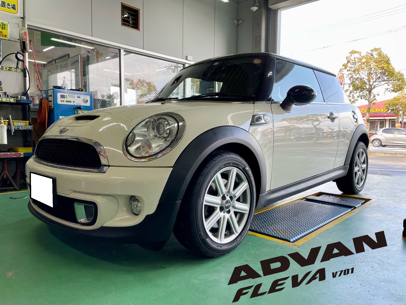 クーパーＳ x ADVAN FLEVA