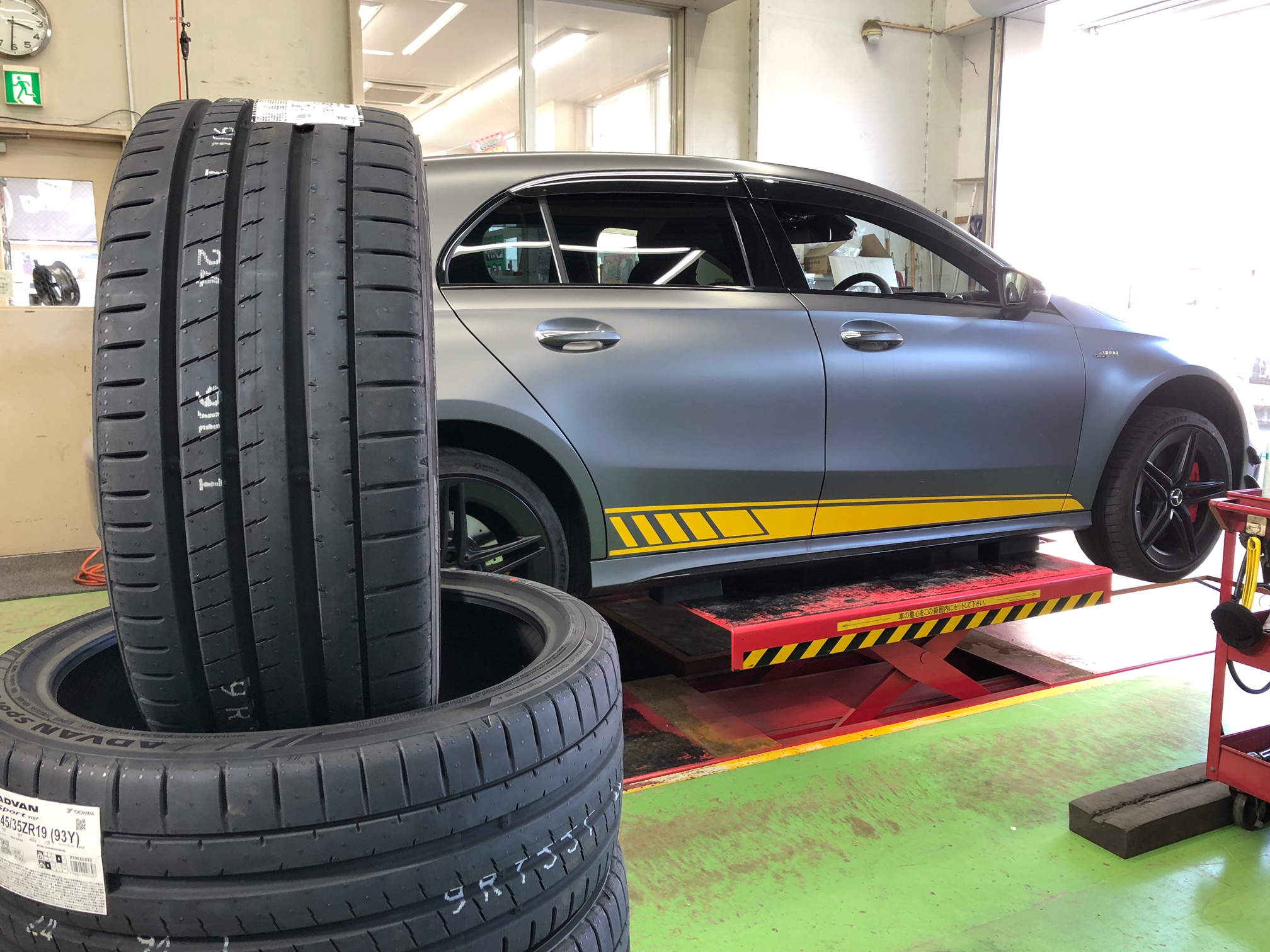 AMG　A45S　ADVAN Sport　V107