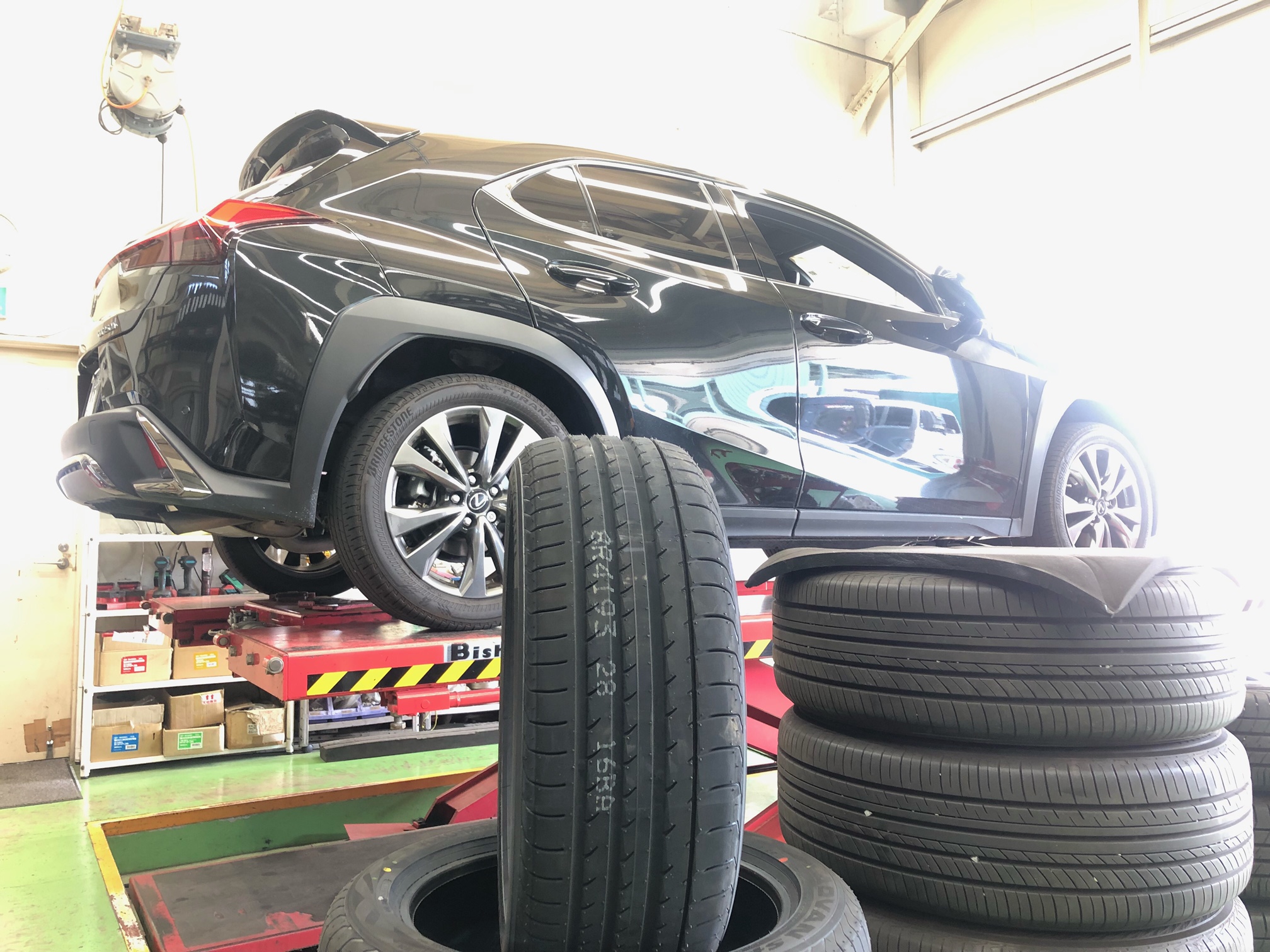 レクサス　UX　ADVAN Sport