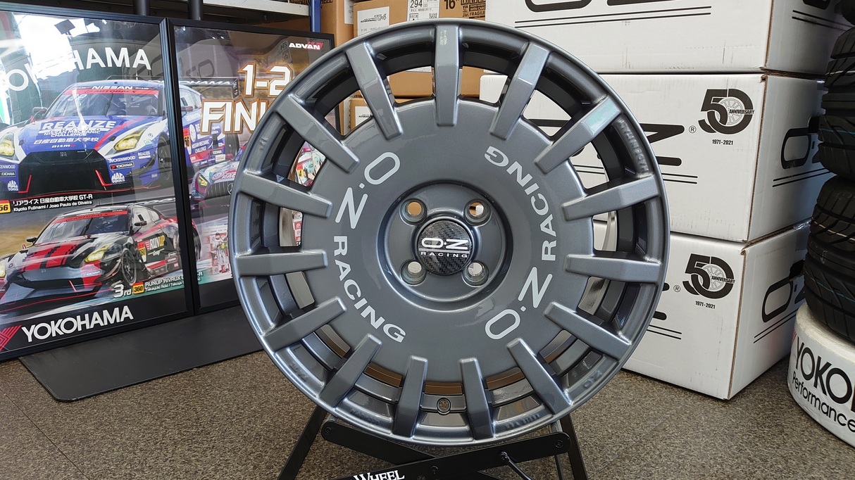 OZ Rally Racing WHEEL  DG色　入荷です