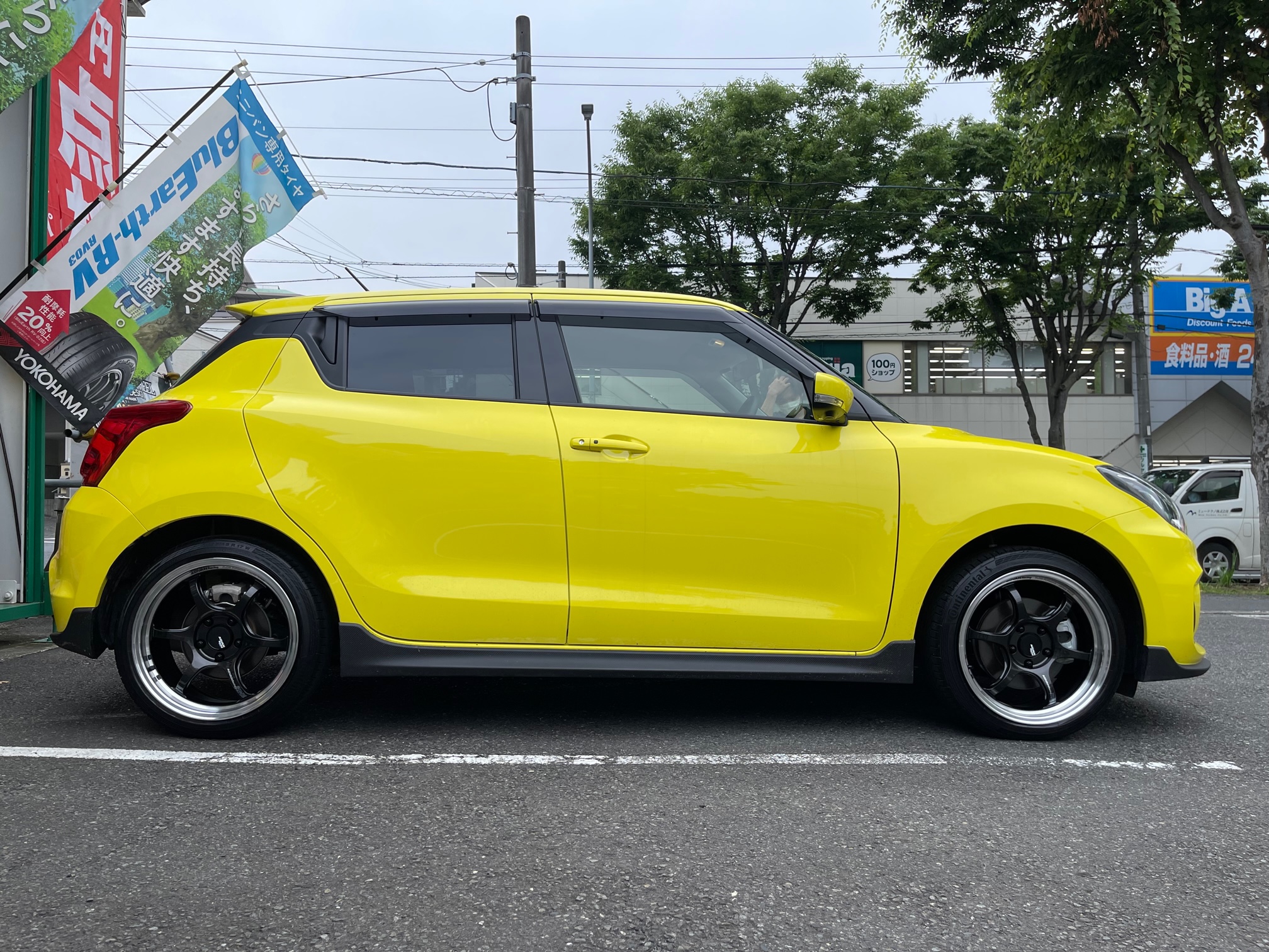 ADVAN Racing RG-D2