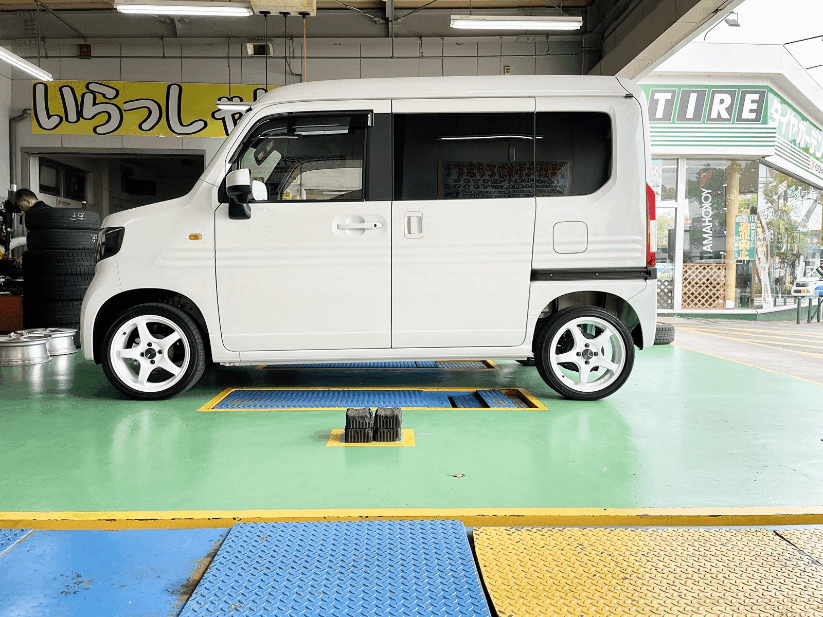 N-VAN x RSR