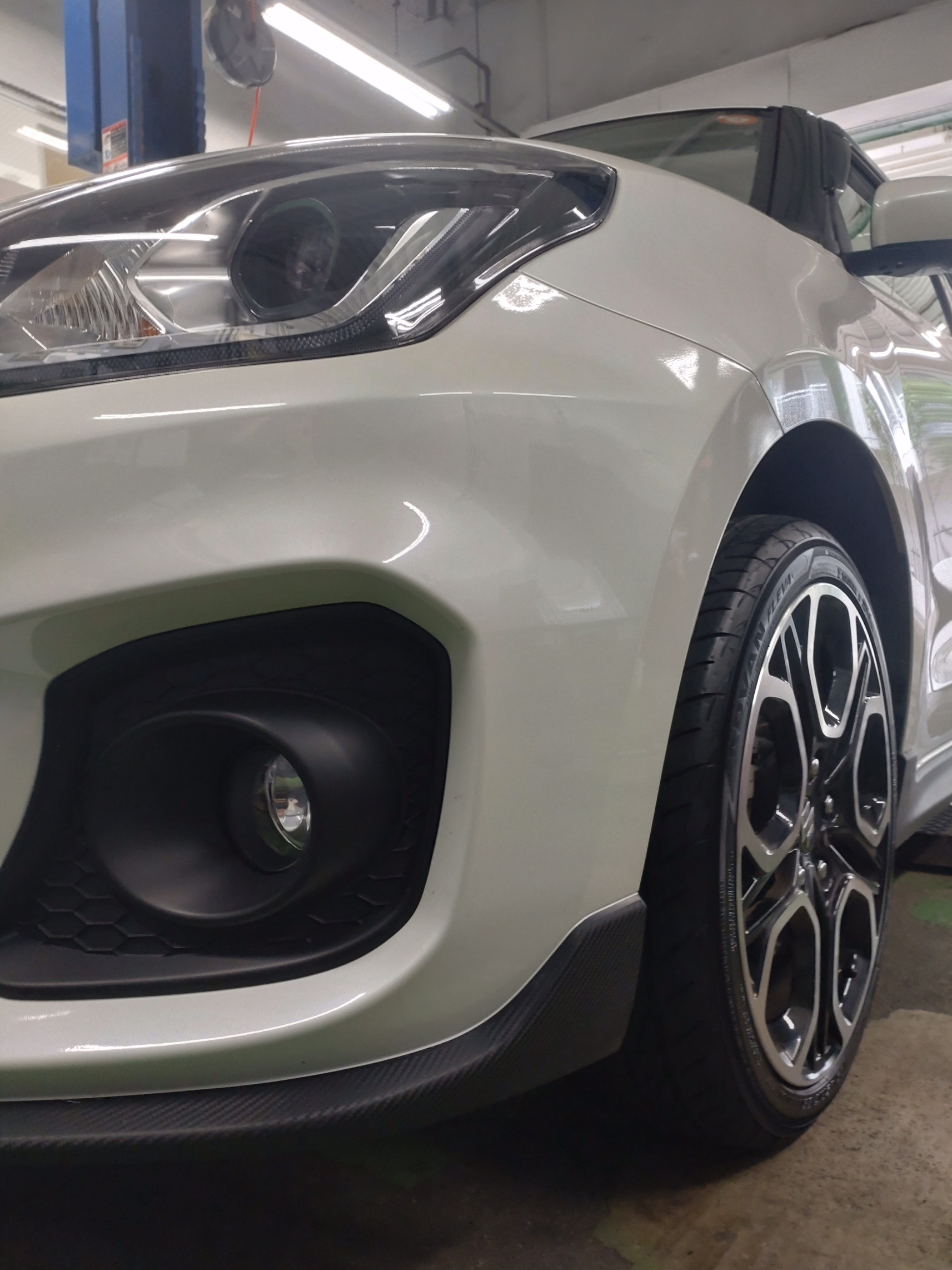SWIFT Sport ＆ ADVAN FLEVA