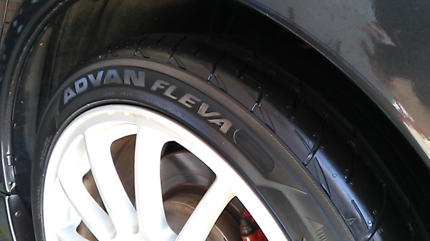 ランサーエボリューション10&times;ADVAN　FLEVA　V701