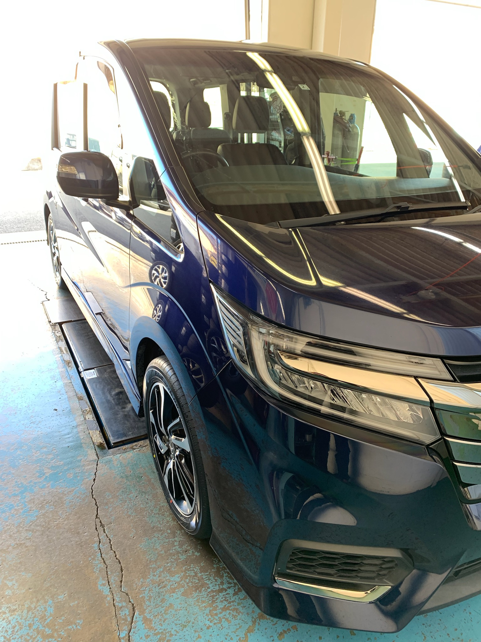 ステップワゴン&times;BluEarth RV-03