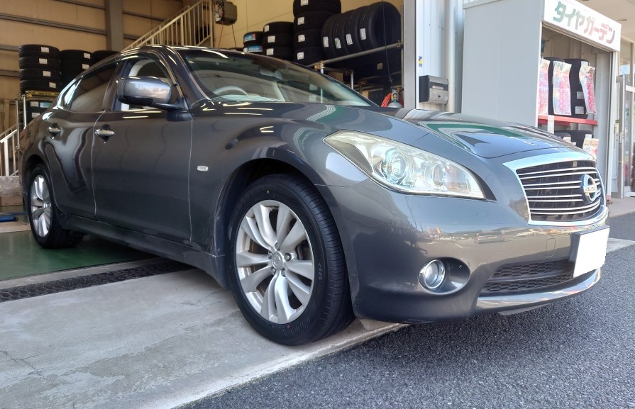 ADVAN dB V552 x ニッサン フーガ