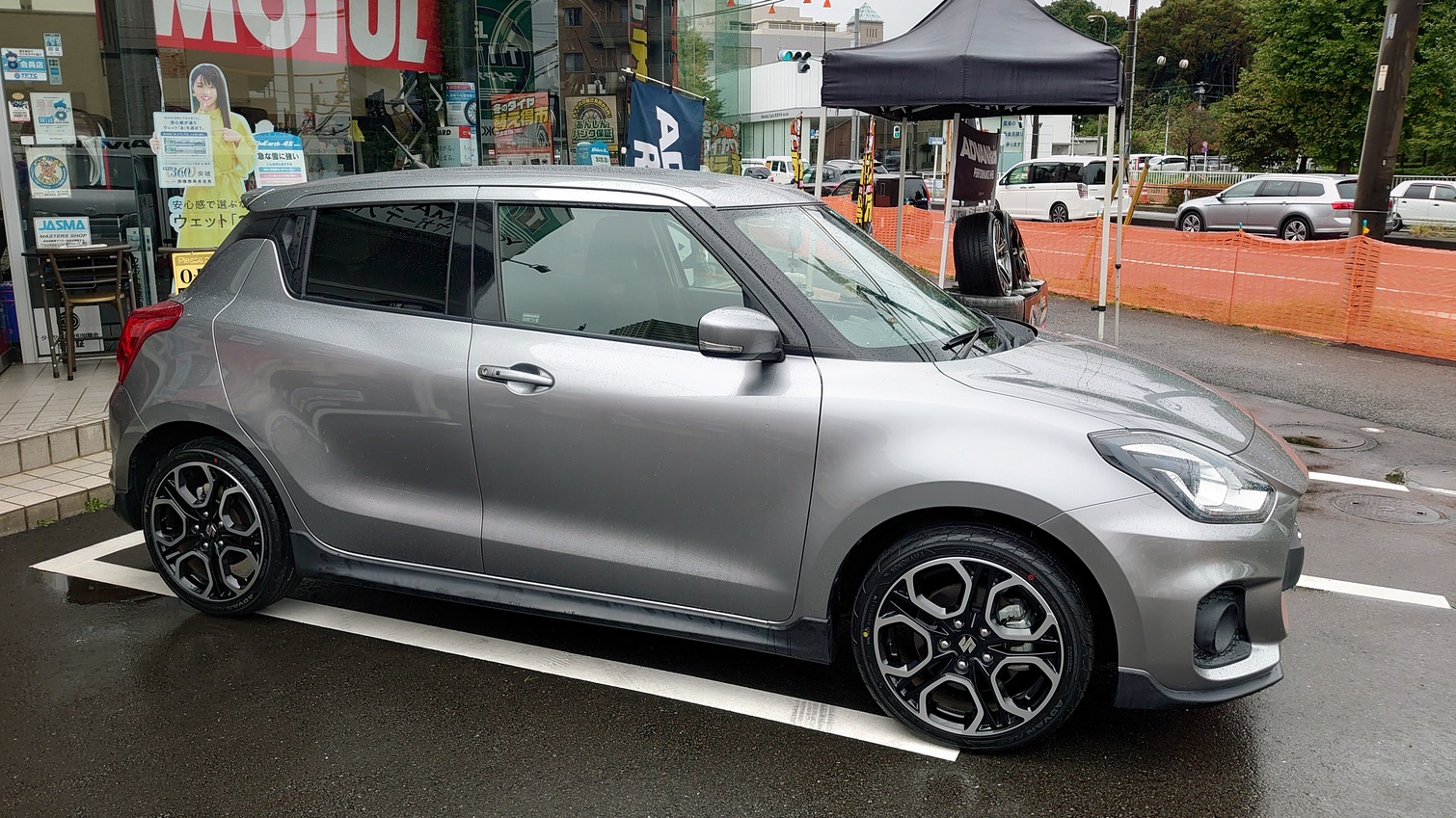 ADVAN FLEVA V701 SUZUKI スイフトスポーツ に装着です