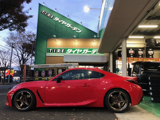 ADVAN Racing TC-4