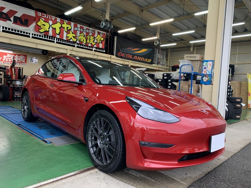 テスラ＆エンケイ PFM1＆アイスガード7！