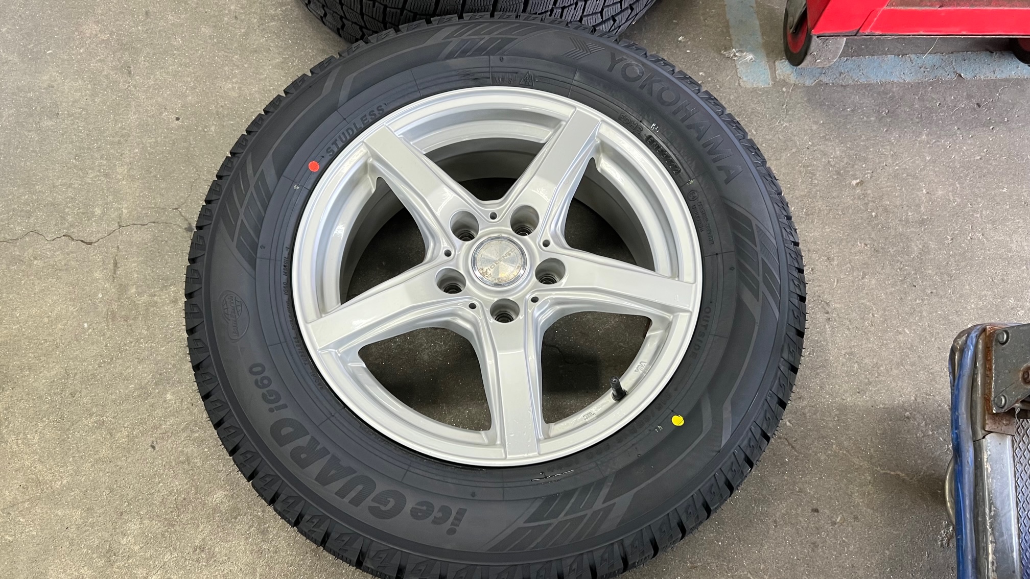 タイヤ交換受付中☆
