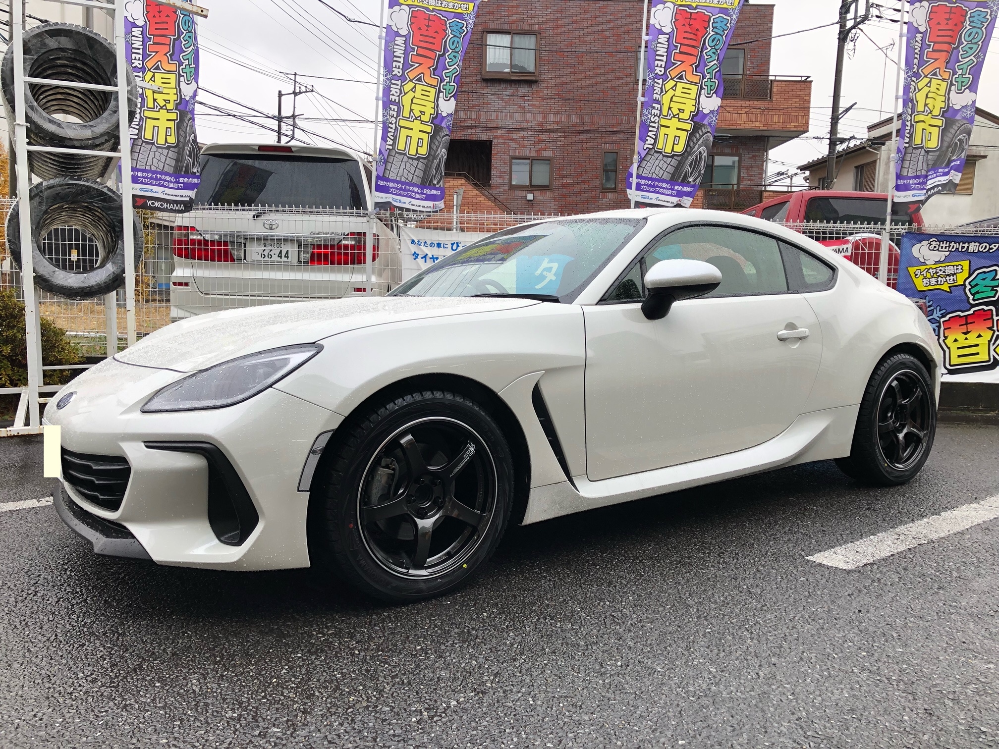 スタッドレスにもカッコいいホイール