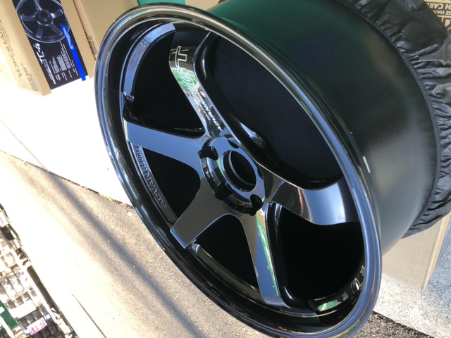 ADVAN Racing GT BEYOND