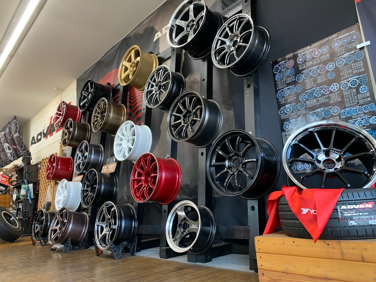ADVAN YOKOHAMA WHEEL展示会！！