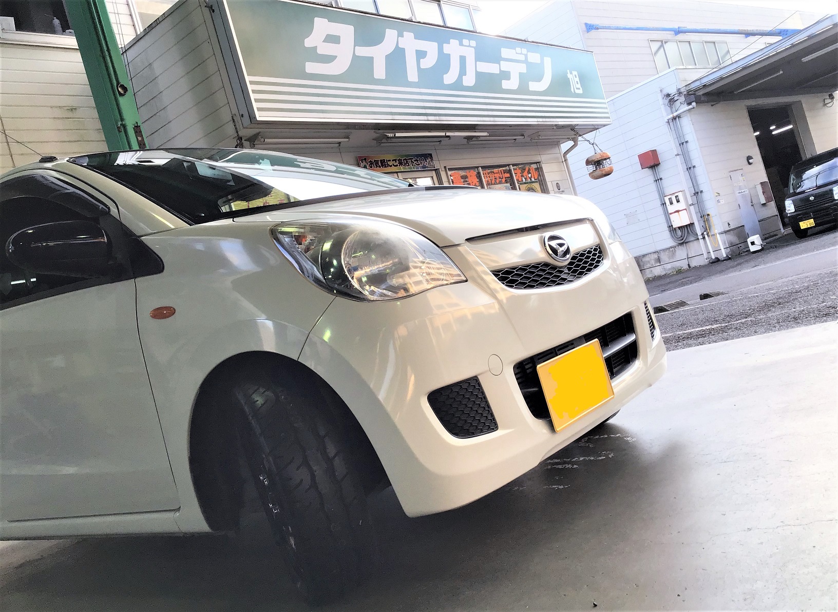 軽だって ＡDVAN ＮEOVA AD09　履いちゃいます！！