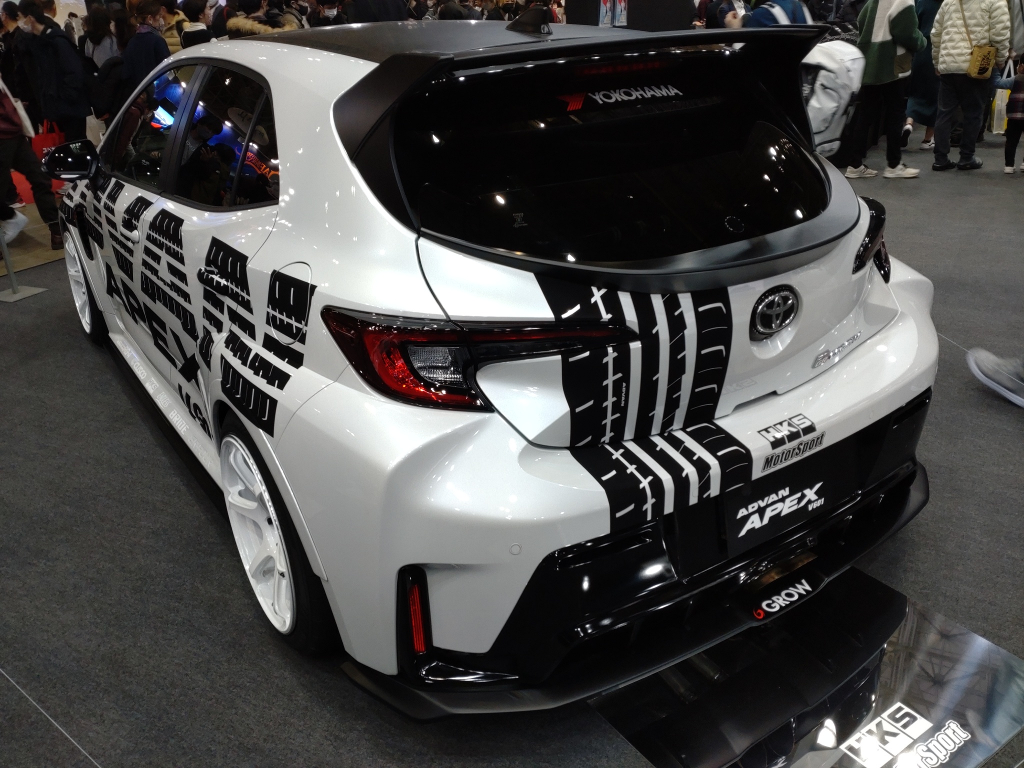 ADVAN APEX V601を入手する方法