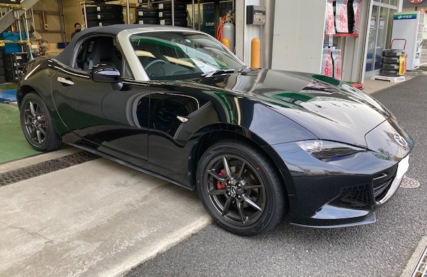 ADVAN Sport V105 x ロードスター