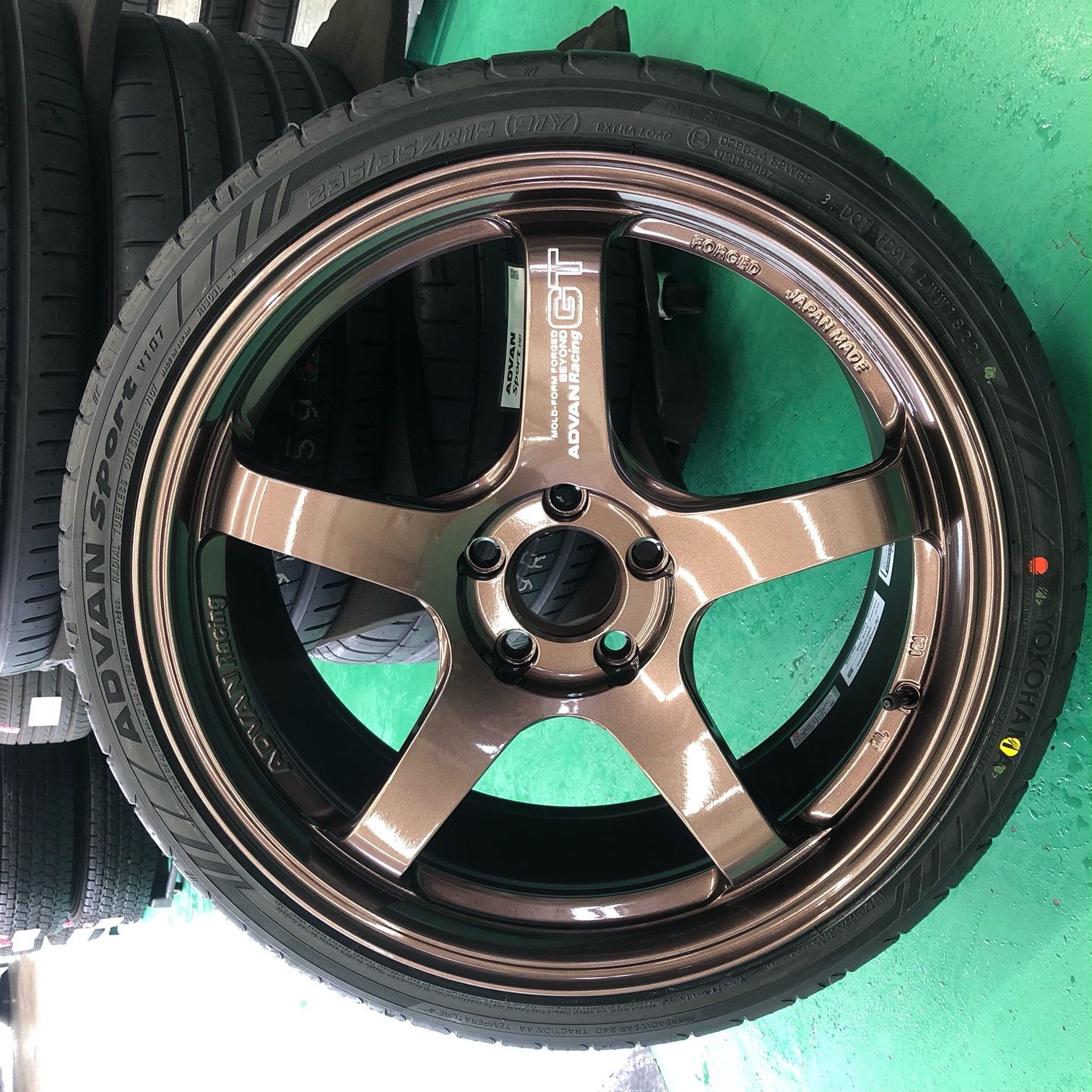 GT BEYOND　コッパーブロンズ