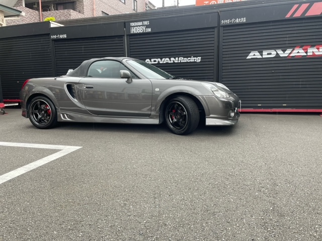 トヨタ MR-S に ADVAN Racing TC-4を装着(^^♪
