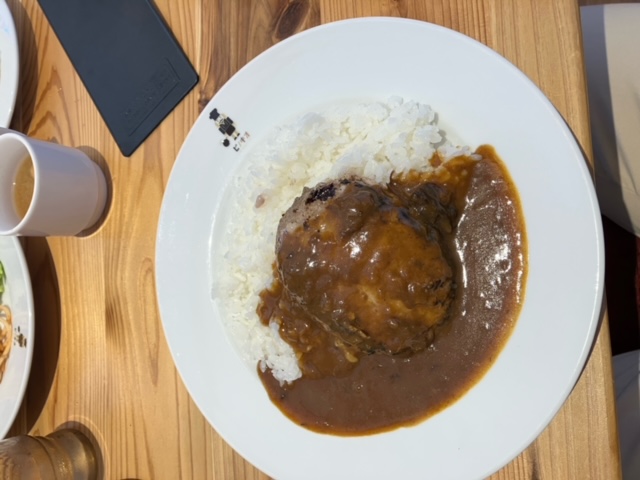 ピノキオさんのハンバーグカレー