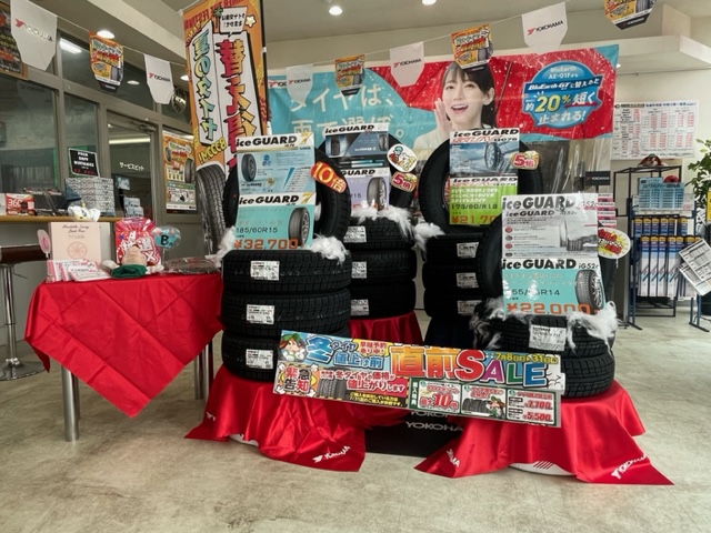 スタッドレスタイヤの展示増やしました！