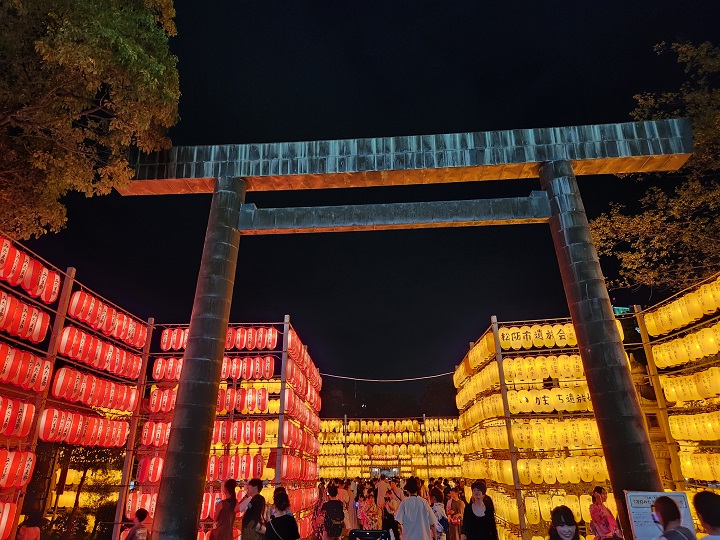 万灯みたま祭