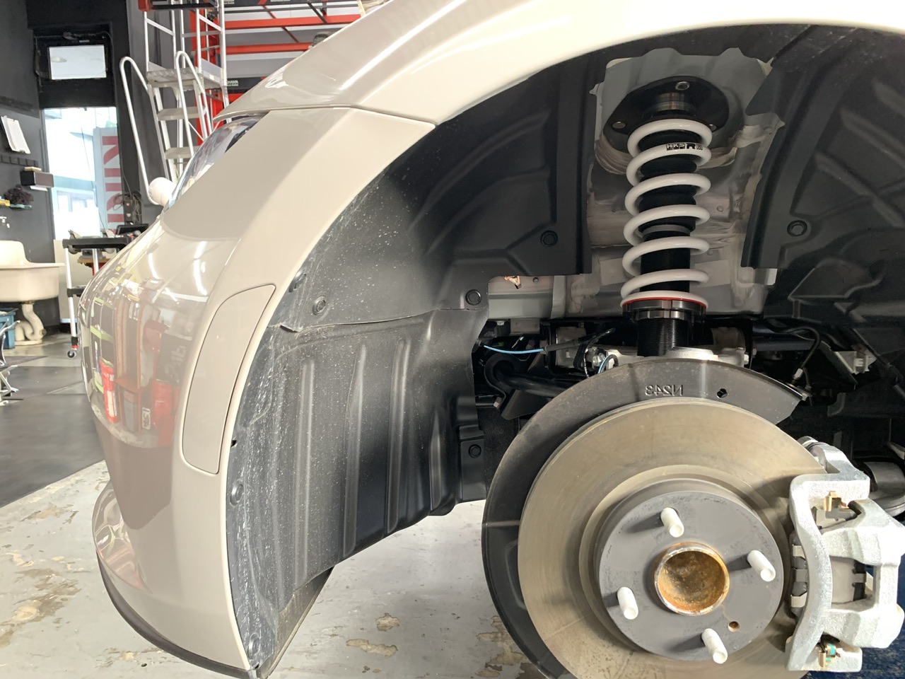 HKS HIPERMAX-R
