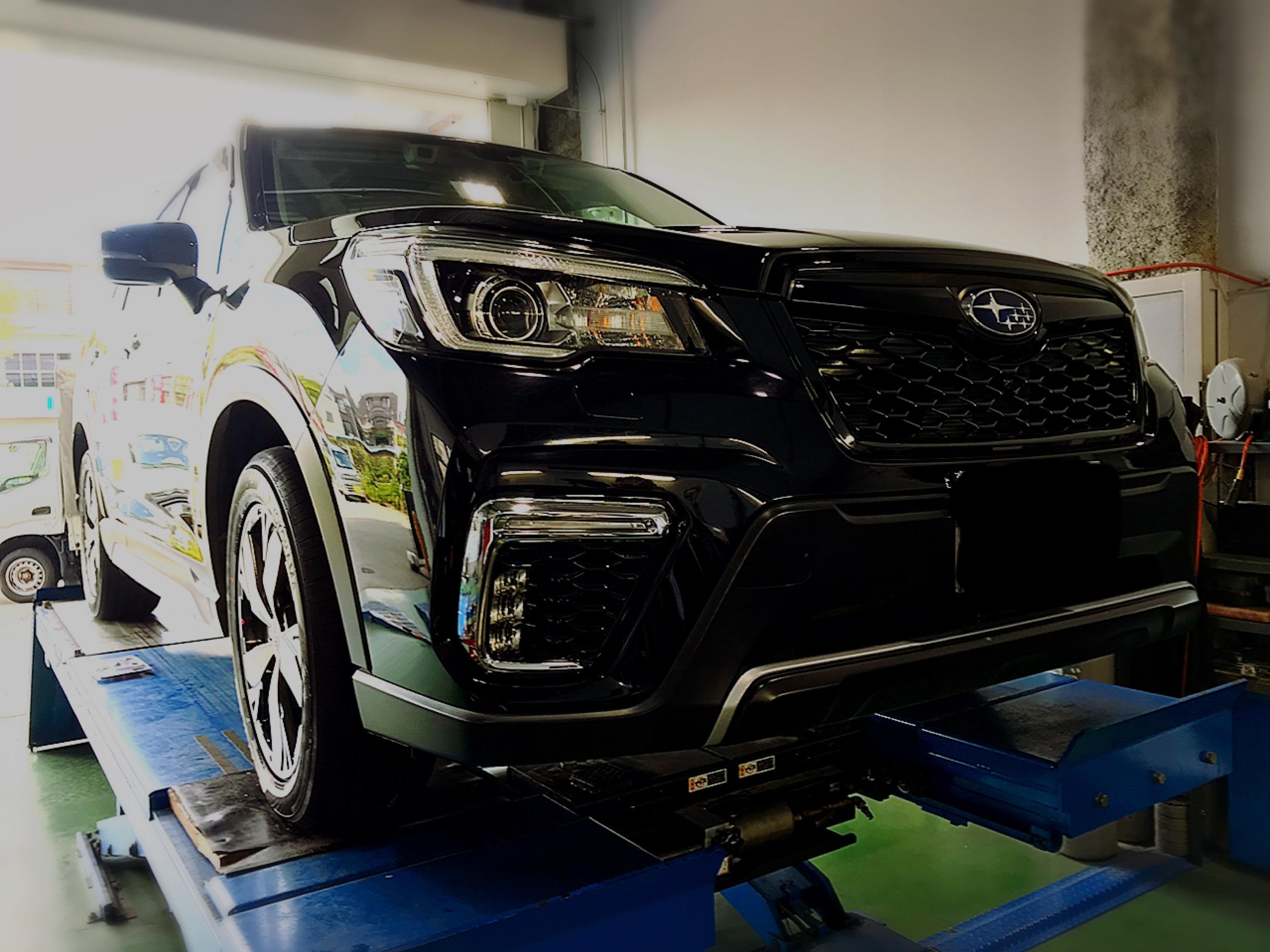 フォレスターにアドバンV552forSUV