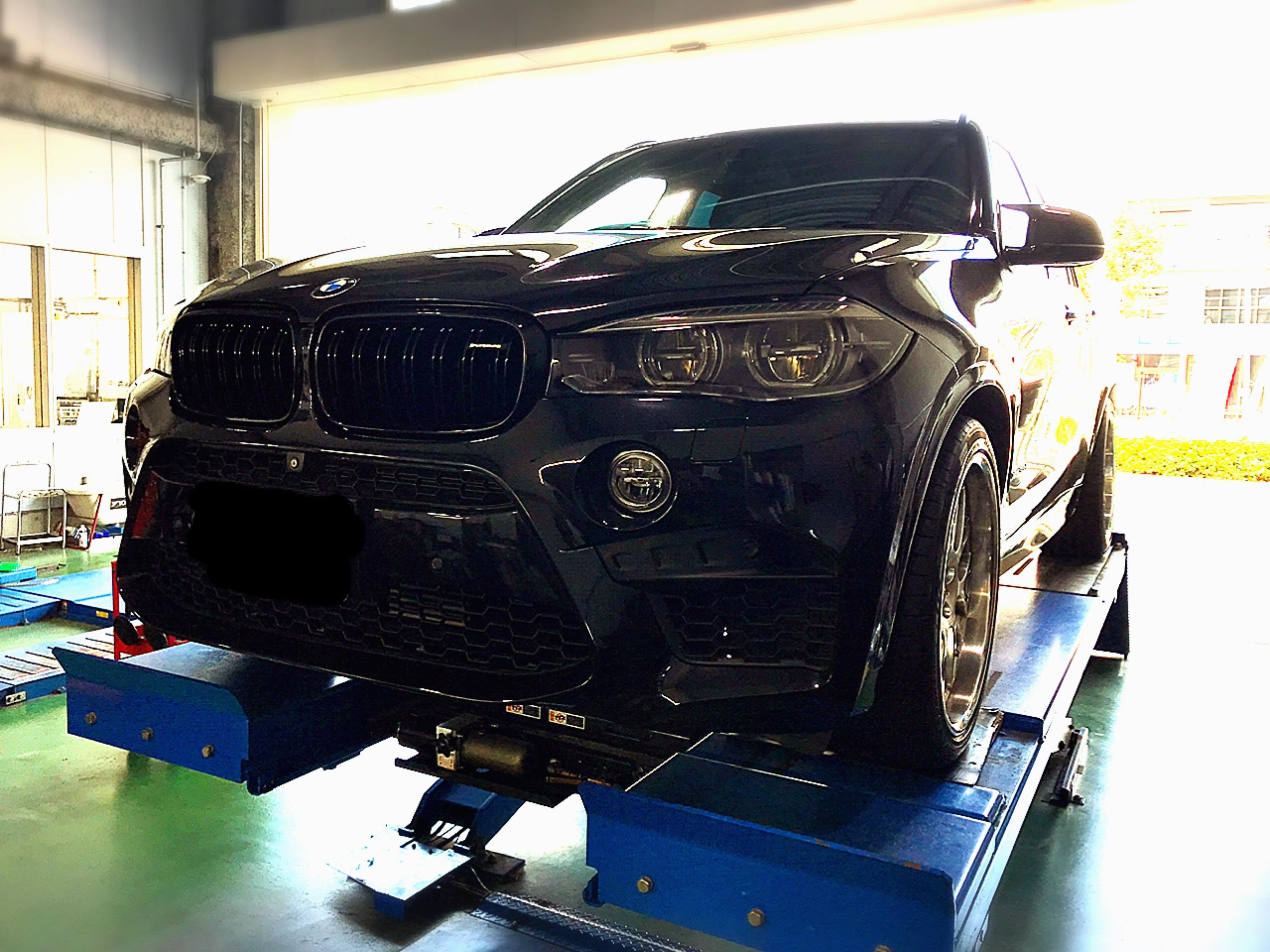 BMWX5にアドバンスポーツV107