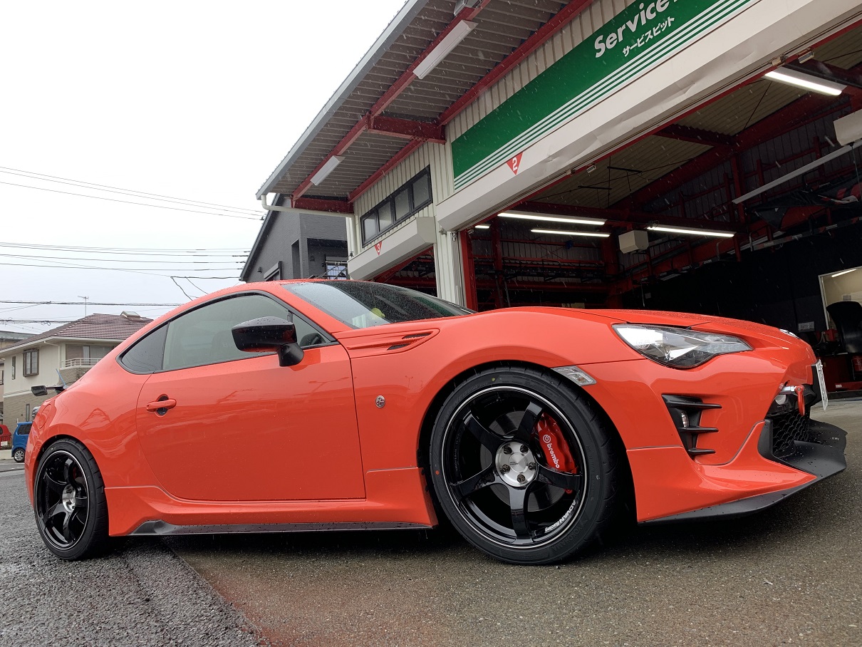 ADVAN Racing TC-4SE 
