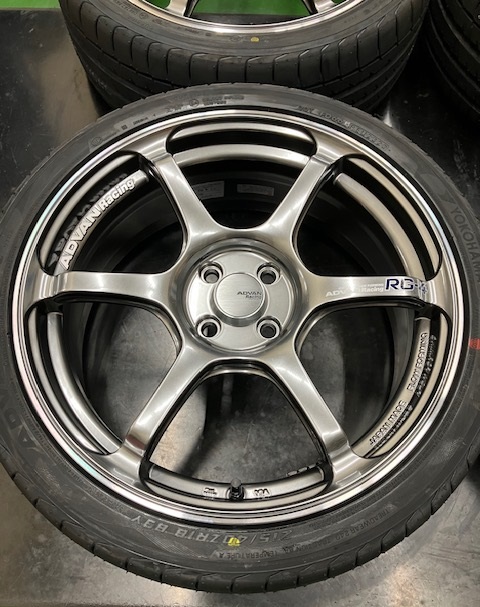 ADVAN Racing RG4 取り付け準備完了