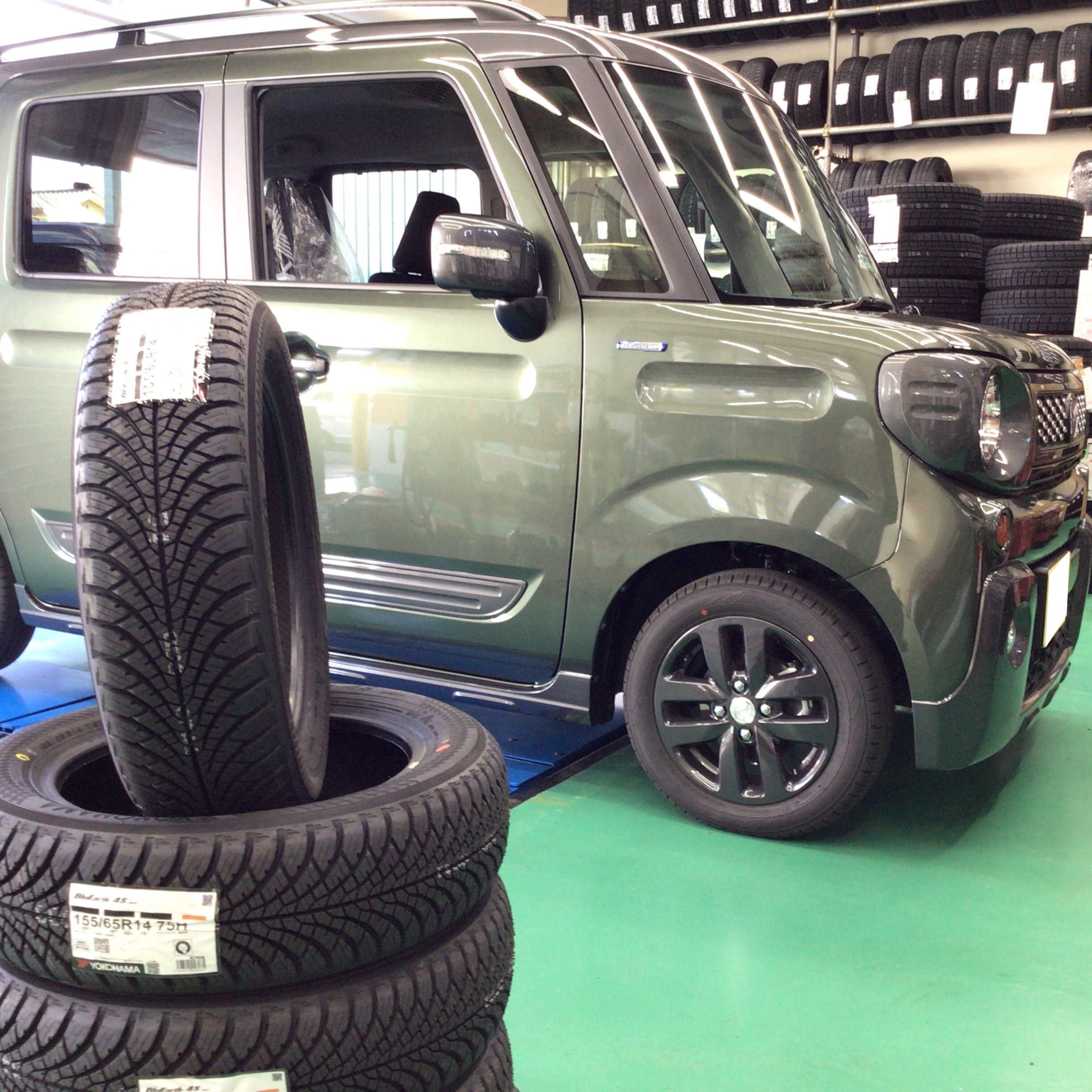 新車にオールシーズンタイヤ