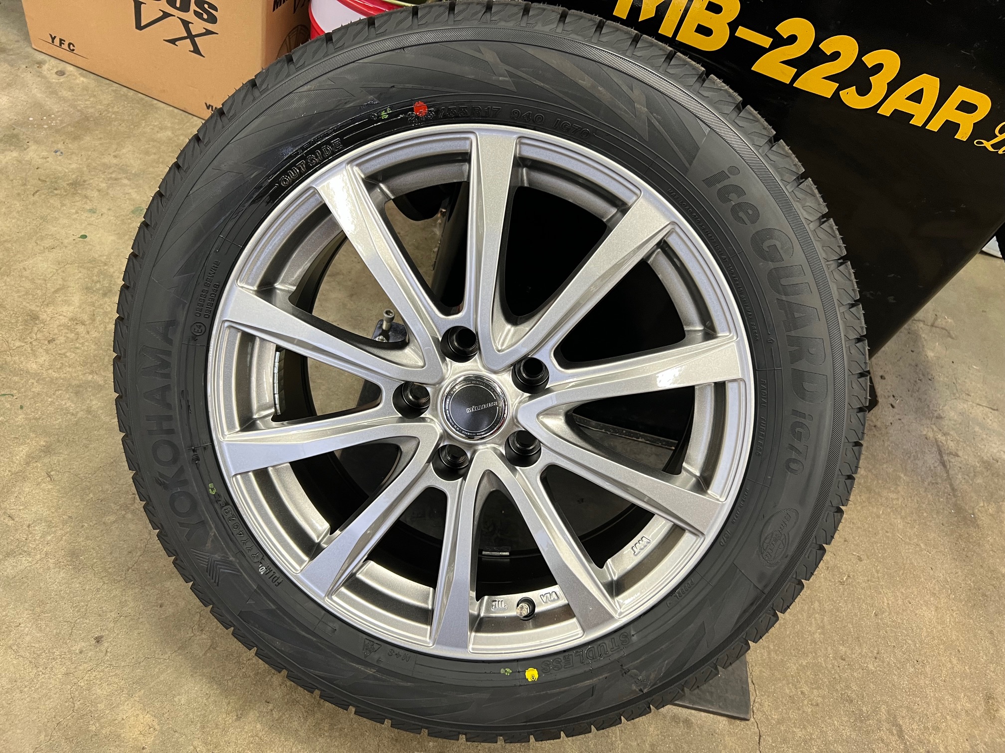 タイヤ交換受付中です！☆彡